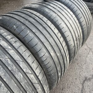 Nokian Hakka Black 3 225/50R17 98Y